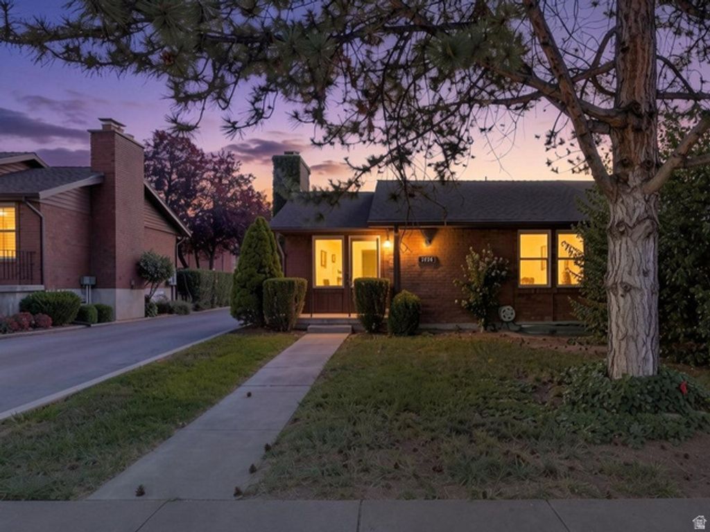 2424 E 4430 S, Holladay, UT 84124 — photo 3