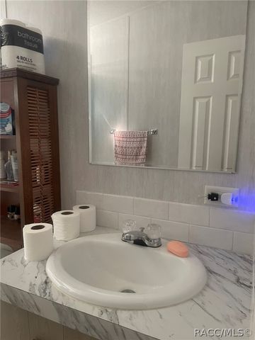 4025 N Bluewater Drive, Hernando, FL 34442