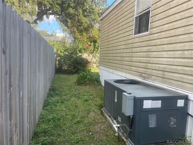 4025 N Bluewater Drive, Hernando, FL 34442