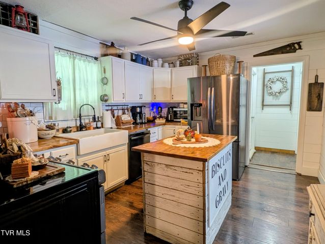 718 Goshen Valley Road, Church Hill, TN 37642