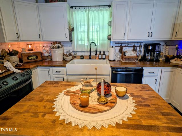 718 Goshen Valley Road, Church Hill, TN 37642
