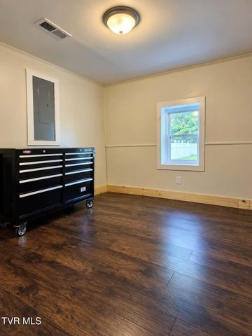 718 Goshen Valley Road, Church Hill, TN 37642