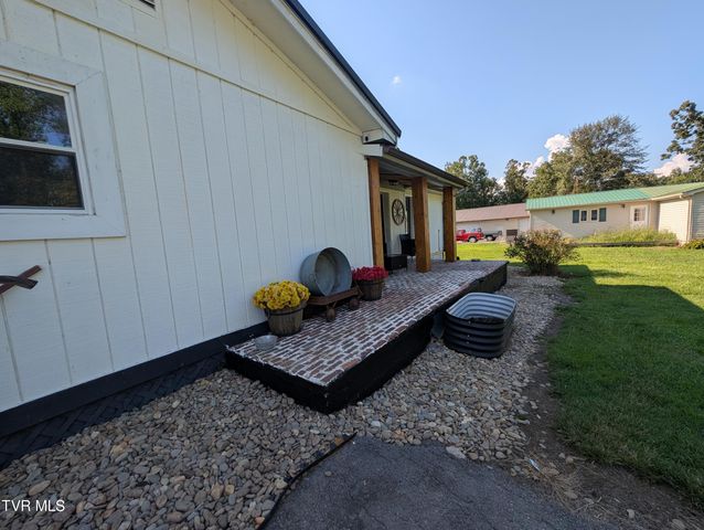 718 Goshen Valley Road, Church Hill, TN 37642