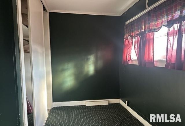 204 N MAPLE Street, Christopher, IL 62822