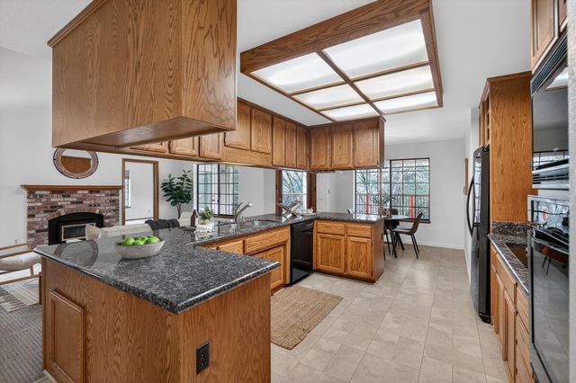 2801 Countryside Dr, Placerville, CA 95667