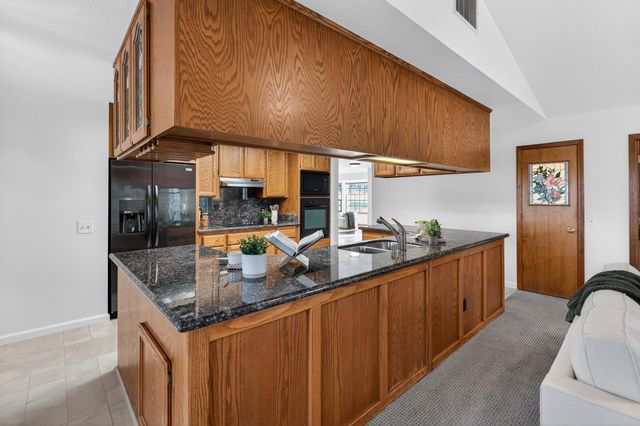 2801 Countryside Dr, Placerville, CA 95667