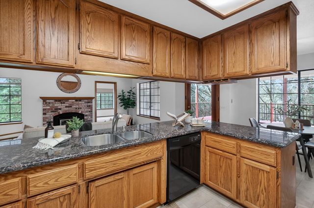 2801 Countryside Dr, Placerville, CA 95667