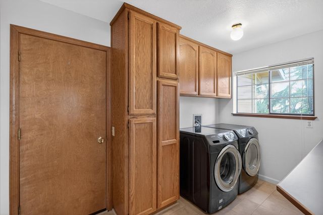 2801 Countryside Dr, Placerville, CA 95667