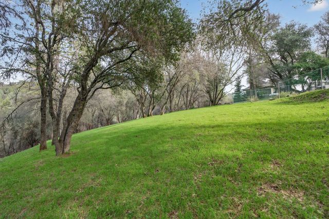 2801 Countryside Dr, Placerville, CA 95667