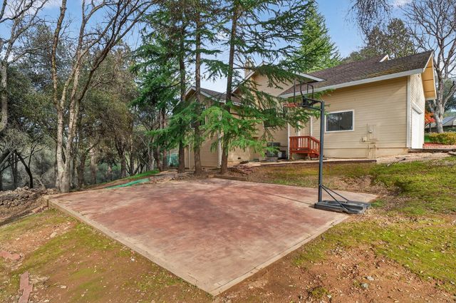 2801 Countryside Dr, Placerville, CA 95667