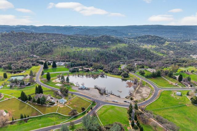 2801 Countryside Dr, Placerville, CA 95667
