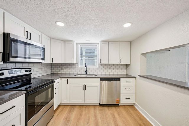 5502 40TH STREET N, St Petersburg, FL 33714