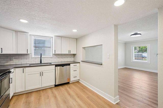 5502 40TH STREET N, St Petersburg, FL 33714