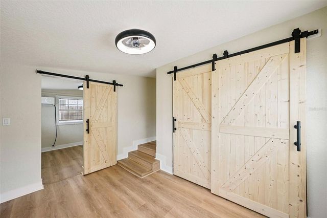 5502 40TH STREET N, St Petersburg, FL 33714