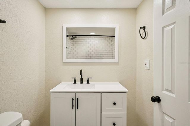 5502 40TH STREET N, St Petersburg, FL 33714