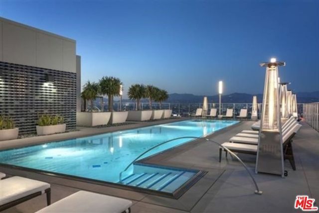 3033 Wilshire Avenue PH1604, Los Angeles, CA 90010