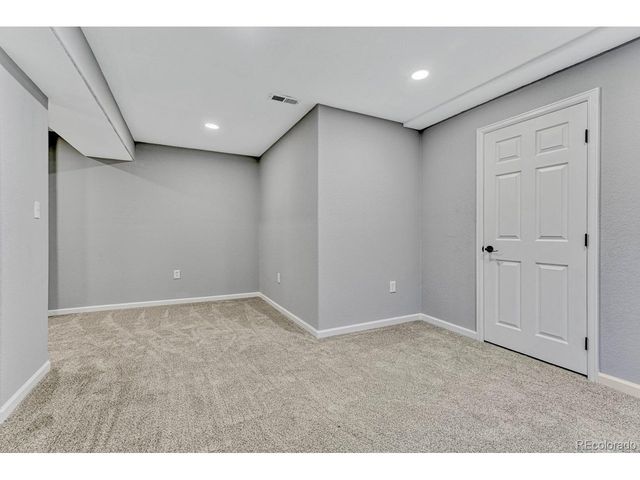 10202 Nickolas Ave, Littleton, CO 80130