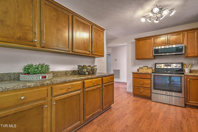 4148 Skyland Drive, Kingsport, TN 37664