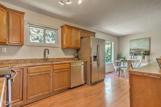 4148 Skyland Drive, Kingsport, TN 37664