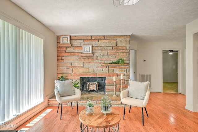 4148 Skyland Drive, Kingsport, TN 37664