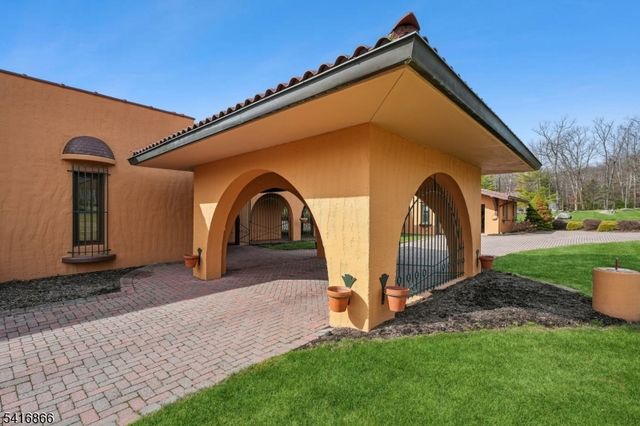 9 Jonathan Smith Rd, Morris Twp., NJ 07960