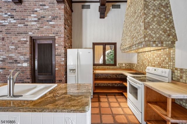 9 Jonathan Smith Rd, Morris Twp., NJ 07960