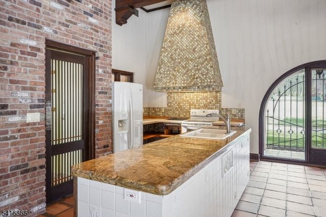 9 Jonathan Smith Rd, Morris Twp., NJ 07960