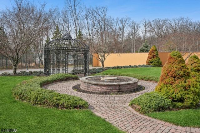 9 Jonathan Smith Rd, Morris Twp., NJ 07960