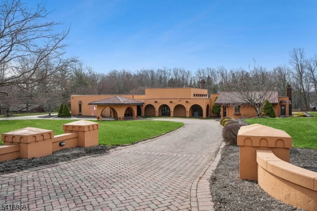 9 Jonathan Smith Rd, Morris Twp., NJ 07960