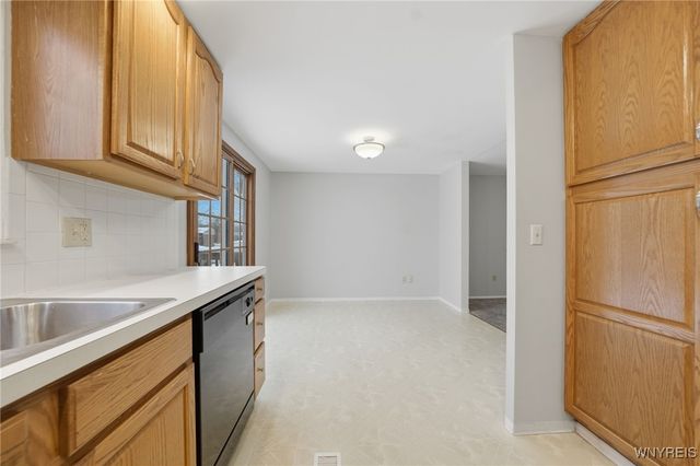 31 Greengage Circle, Amherst, NY 14051