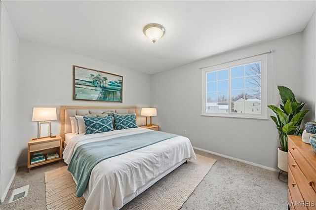 31 Greengage Circle, Amherst, NY 14051