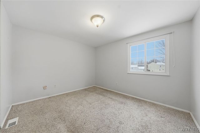 31 Greengage Circle, Amherst, NY 14051