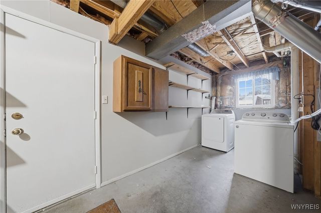 31 Greengage Circle, Amherst, NY 14051