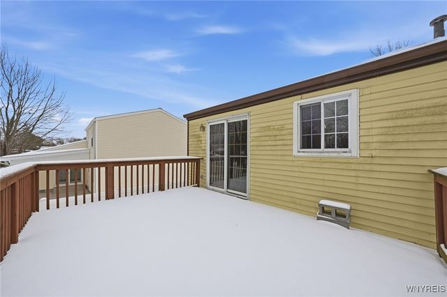 31 Greengage Circle, Amherst, NY 14051