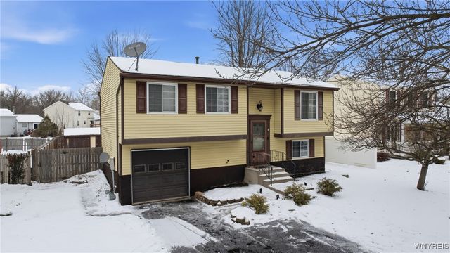 31 Greengage Circle, Amherst, NY 14051