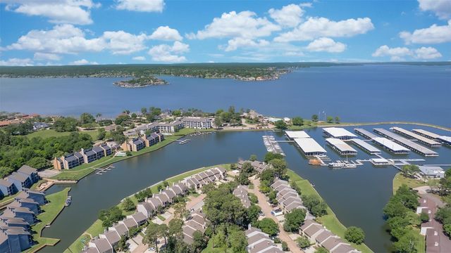 12227 Glenview Drive, Montgomery, TX 77356