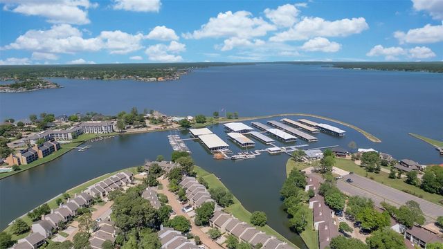 12227 Glenview Drive, Montgomery, TX 77356