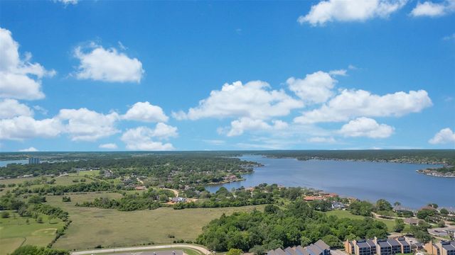 12227 Glenview Drive, Montgomery, TX 77356