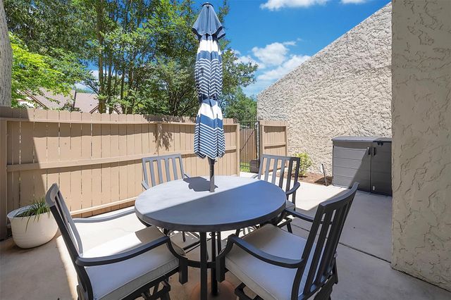 12227 Glenview Drive, Montgomery, TX 77356