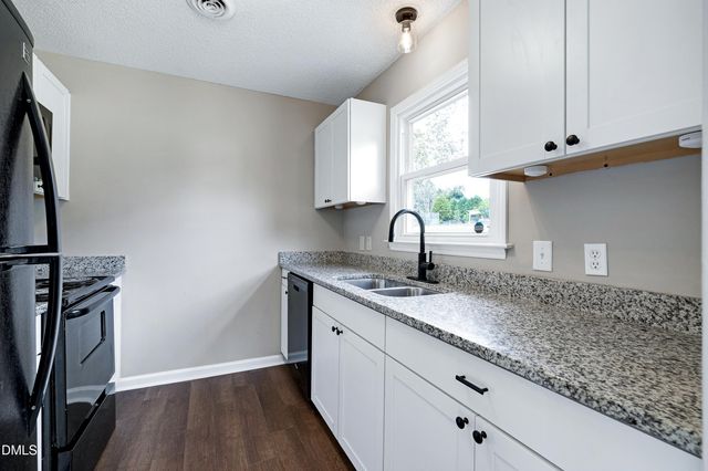 100 Bayberry Lane, Youngsville, NC 27596
