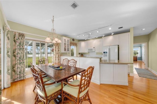 1172 Kittiwake CIR, Sanibel, FL 33957