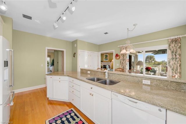 1172 Kittiwake CIR, Sanibel, FL 33957