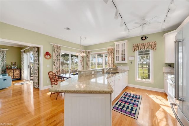 1172 Kittiwake CIR, Sanibel, FL 33957