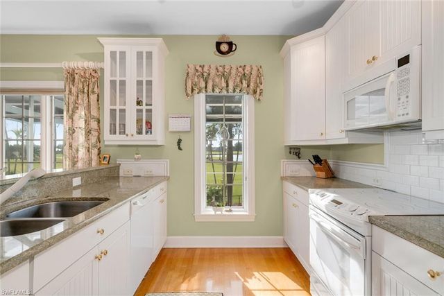 1172 Kittiwake CIR, Sanibel, FL 33957