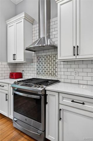 1075 Stonebrooke Lane, Wentzville, MO 63385