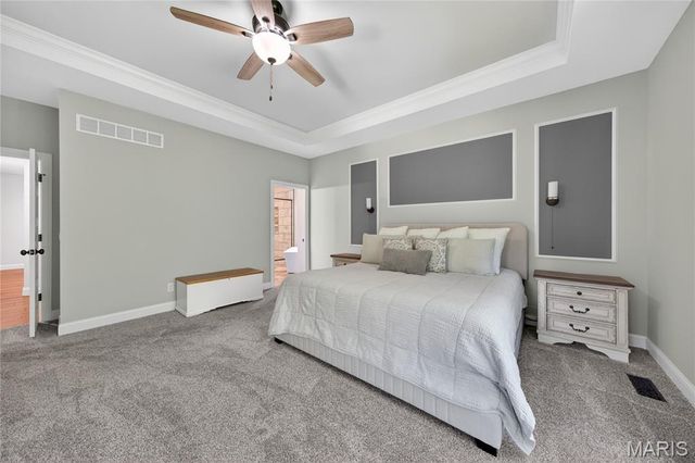 1075 Stonebrooke Lane, Wentzville, MO 63385