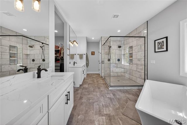 1075 Stonebrooke Lane, Wentzville, MO 63385
