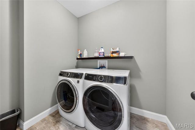 1075 Stonebrooke Lane, Wentzville, MO 63385