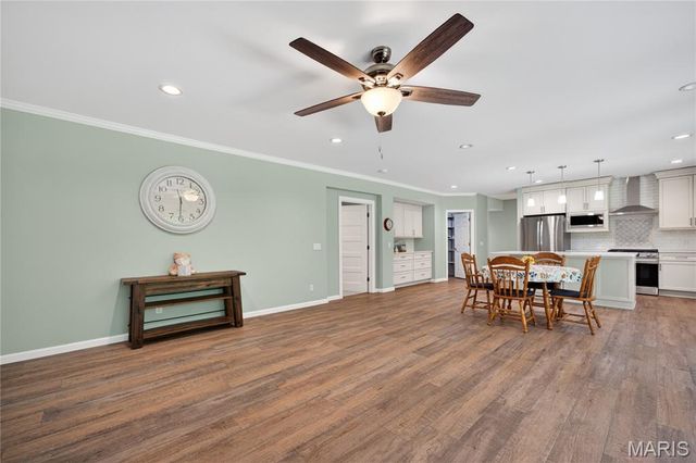 1075 Stonebrooke Lane, Wentzville, MO 63385