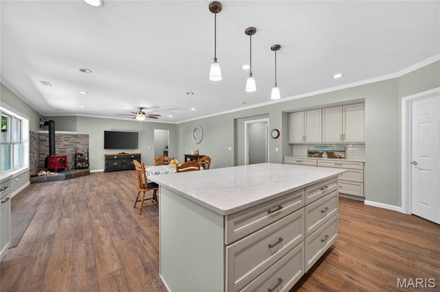 1075 Stonebrooke Lane, Wentzville, MO 63385
